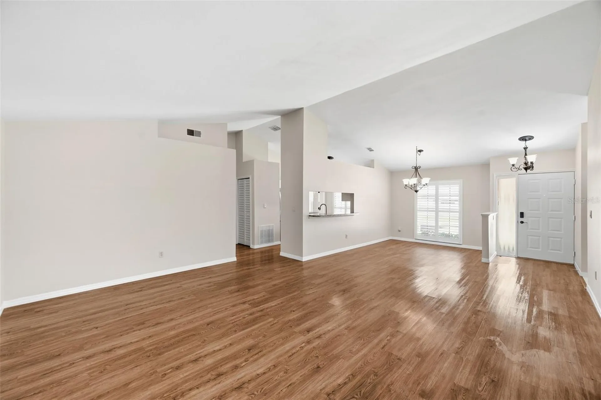 2065 Grove Lane Clearwater FL 33763