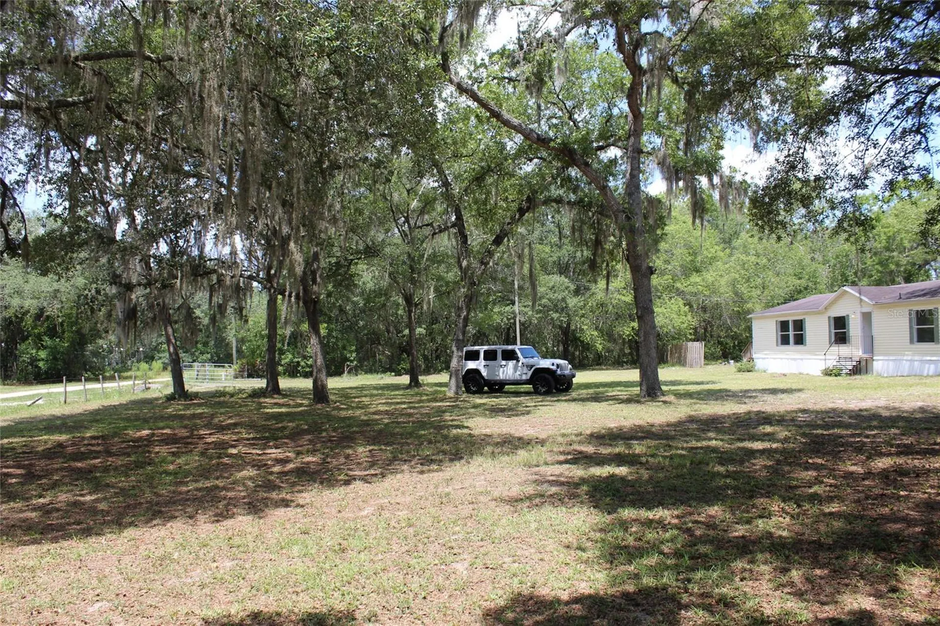 112 Juniper Drive Hawthorne FL 32640