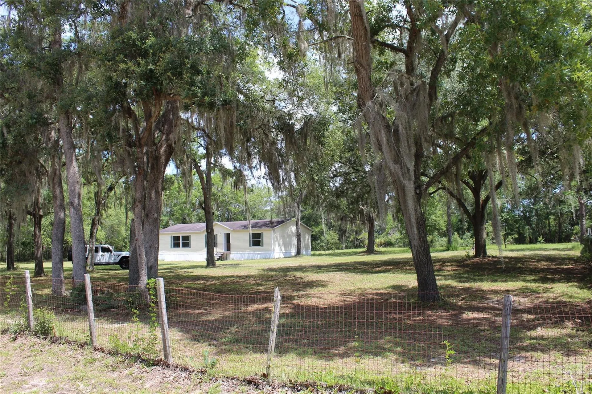 112 Juniper Drive Hawthorne FL 32640