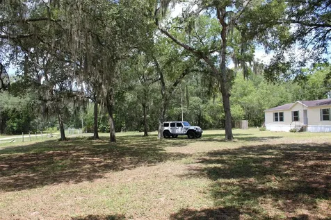 112 Juniper Drive Hawthorne FL 32640