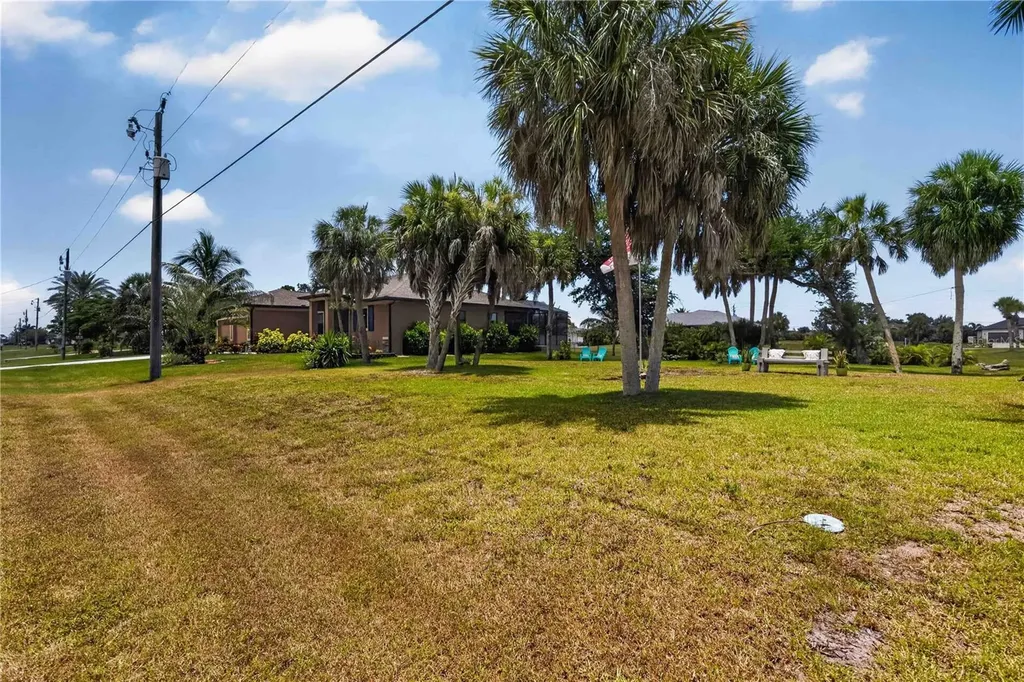227 Long Meadow Lane Rotonda West FL 33947
