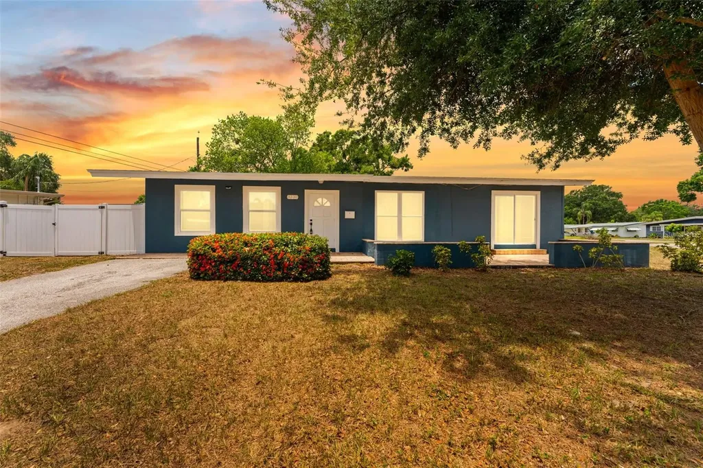 3230 51st Street N St Petersburg FL 33710