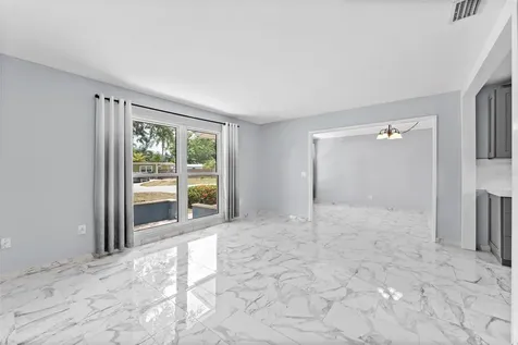 3230 51st Street N St Petersburg FL 33710
