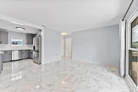 3230 51st Street N St Petersburg FL 33710