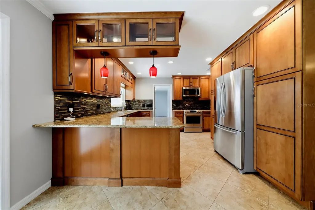2103 Ramblewood Lane Brandon FL 33510