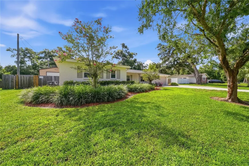 2103 Ramblewood Lane Brandon FL 33510