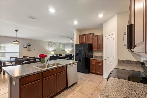 2987 Moulden Hollow Drive Zephyrhills FL 33540