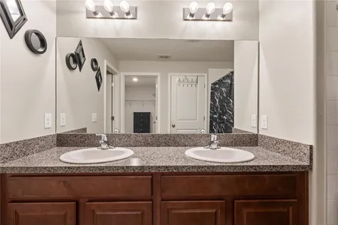 2987 Moulden Hollow Drive Zephyrhills FL 33540