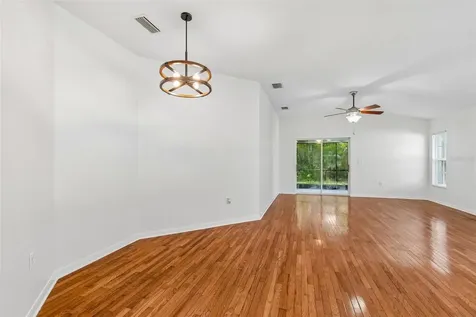 34534 Dellwood Way Zephyrhills FL 33541