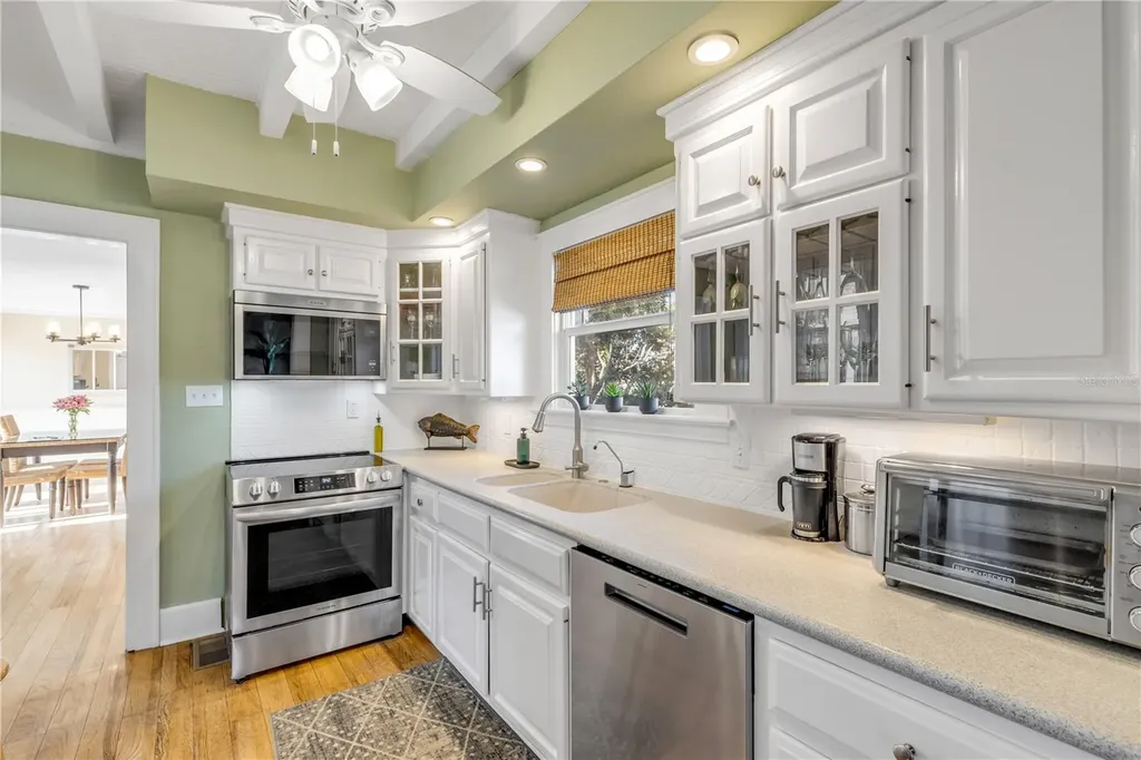 315 Due East Street New Smyrna Beach FL 32169