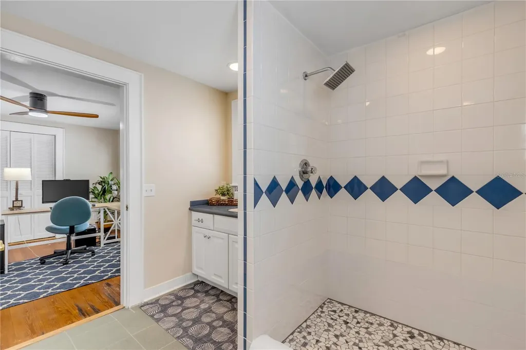 315 Due East Street New Smyrna Beach FL 32169