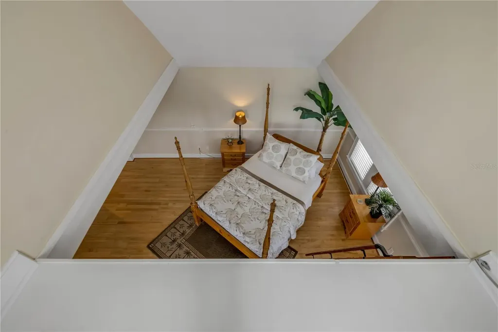 315 Due East Street New Smyrna Beach FL 32169