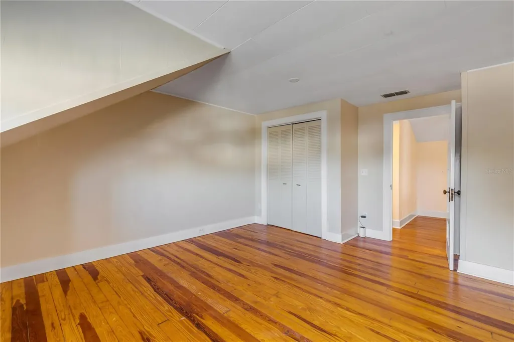 315 Due East Street New Smyrna Beach FL 32169