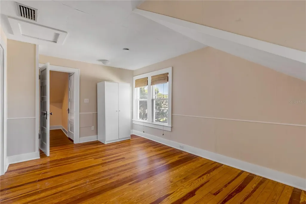 315 Due East Street New Smyrna Beach FL 32169