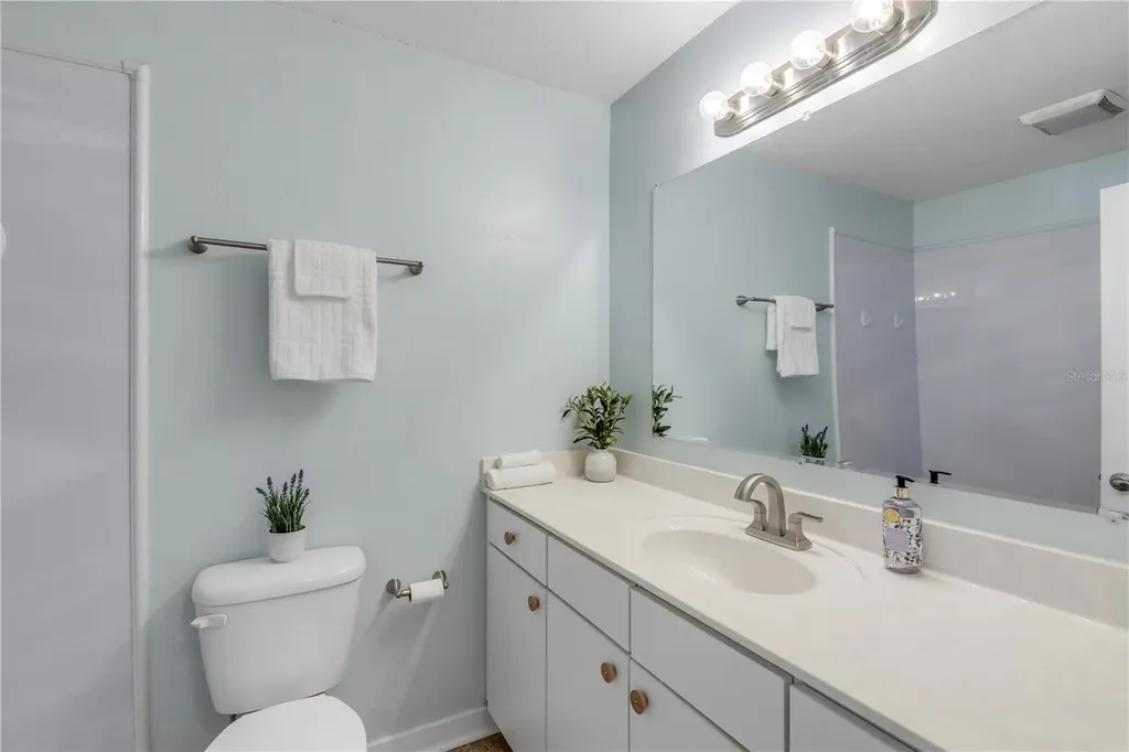 315 Due East Street New Smyrna Beach FL 32169