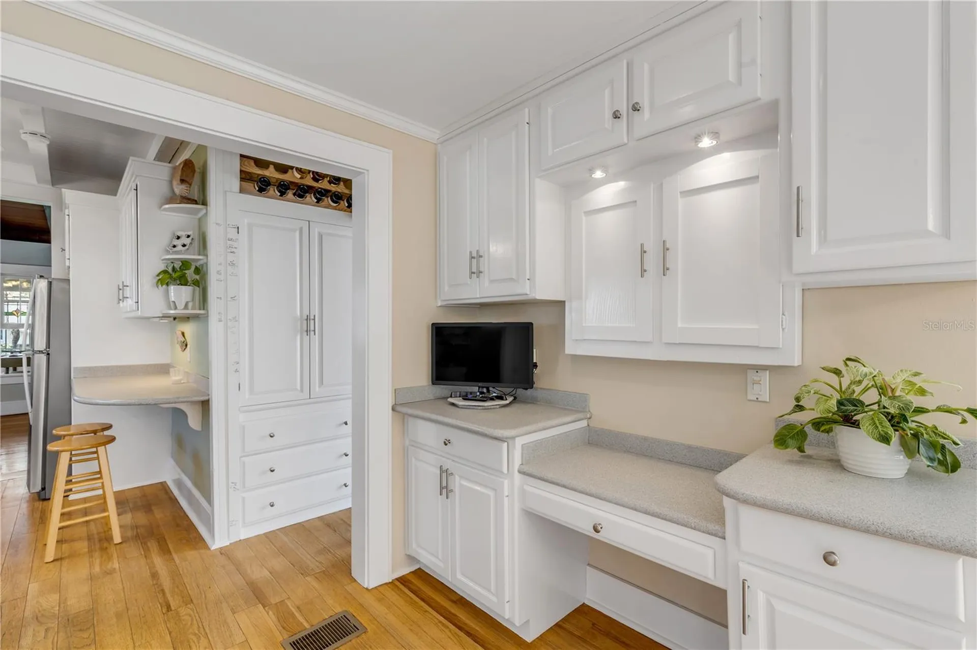 315 Due East Street New Smyrna Beach FL 32169