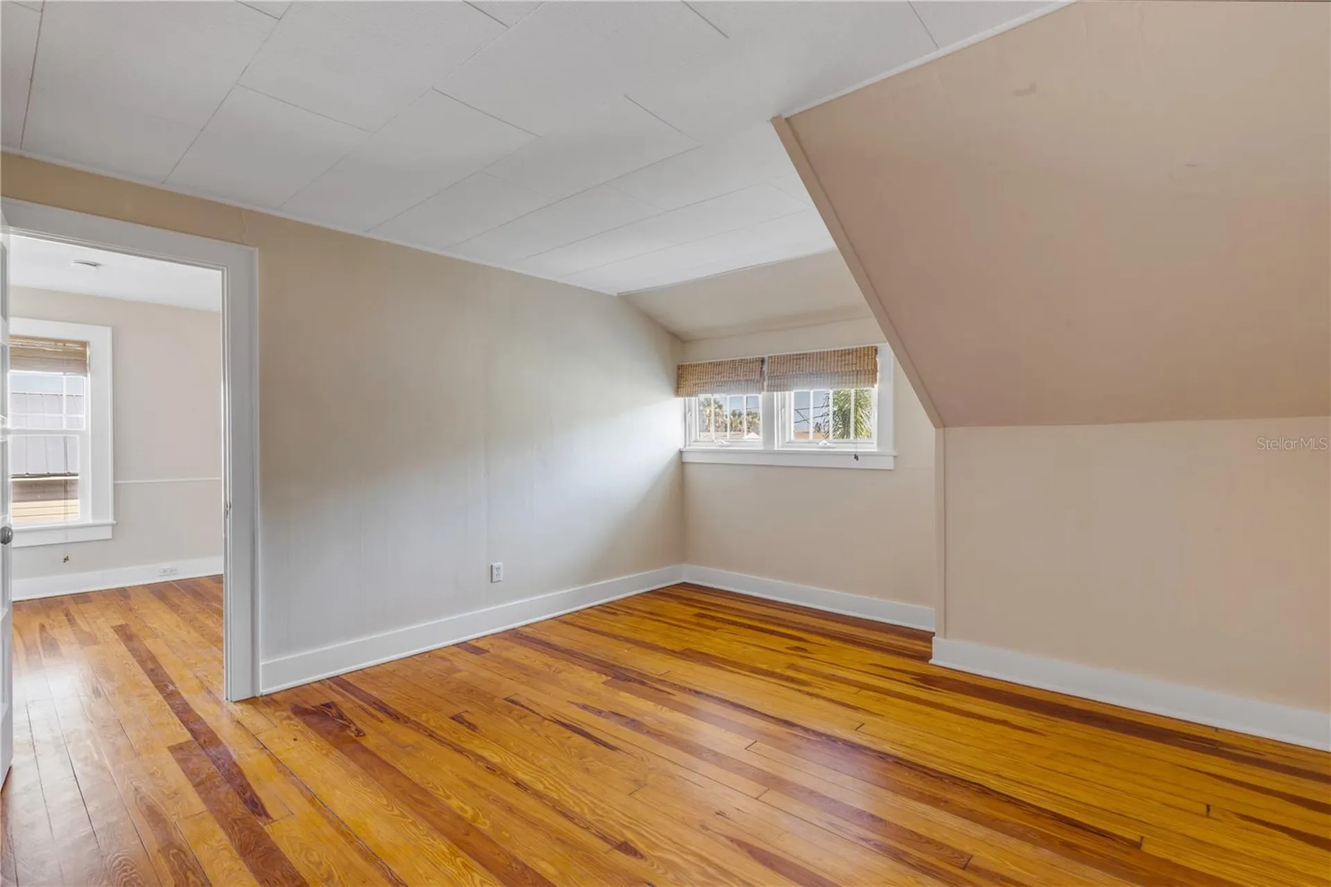 315 Due East Street New Smyrna Beach FL 32169