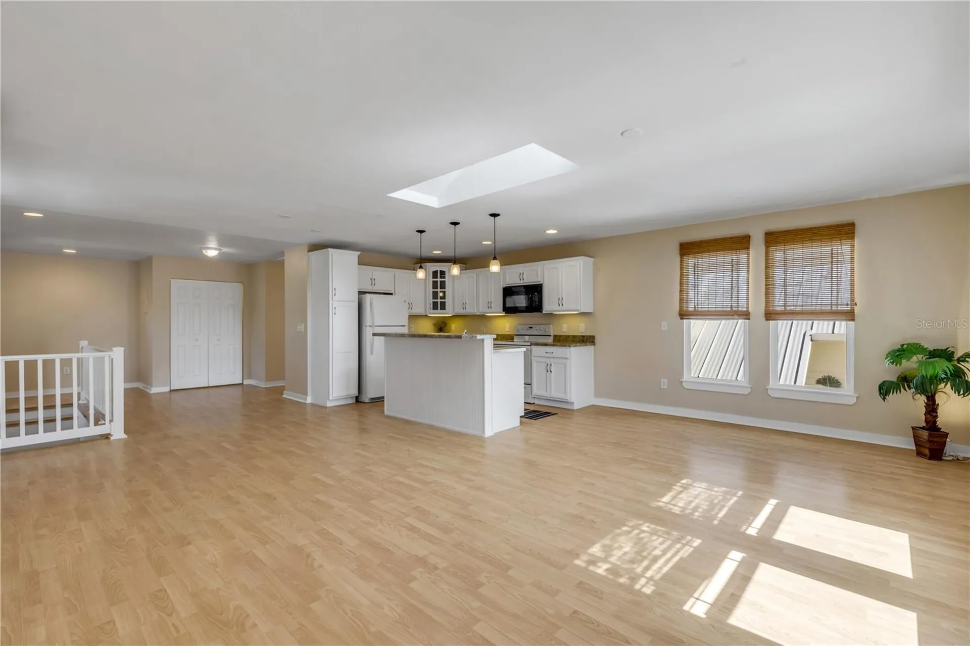 315 Due East Street New Smyrna Beach FL 32169