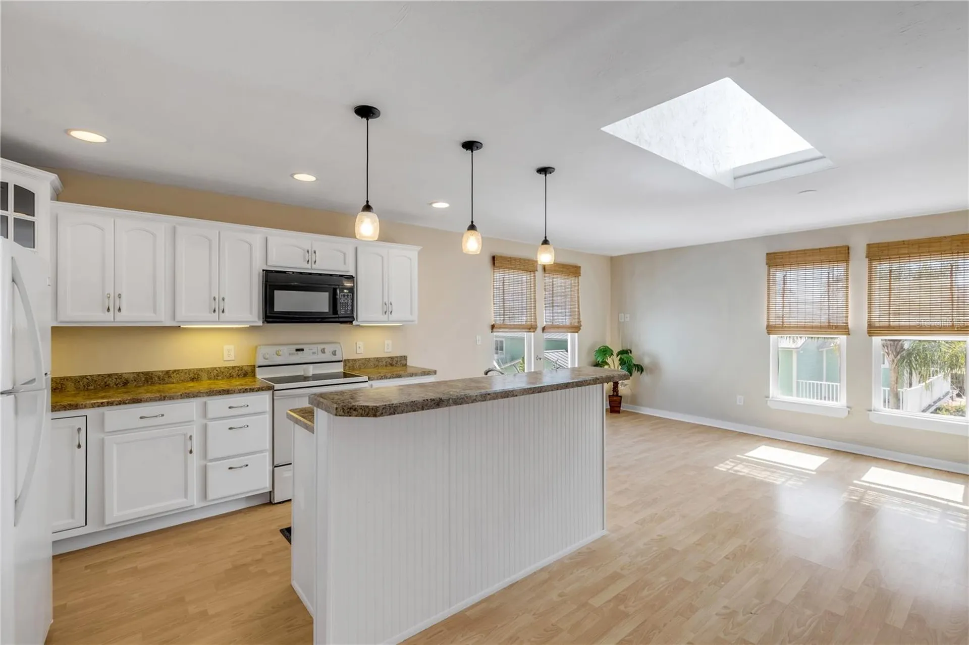 315 Due East Street New Smyrna Beach FL 32169