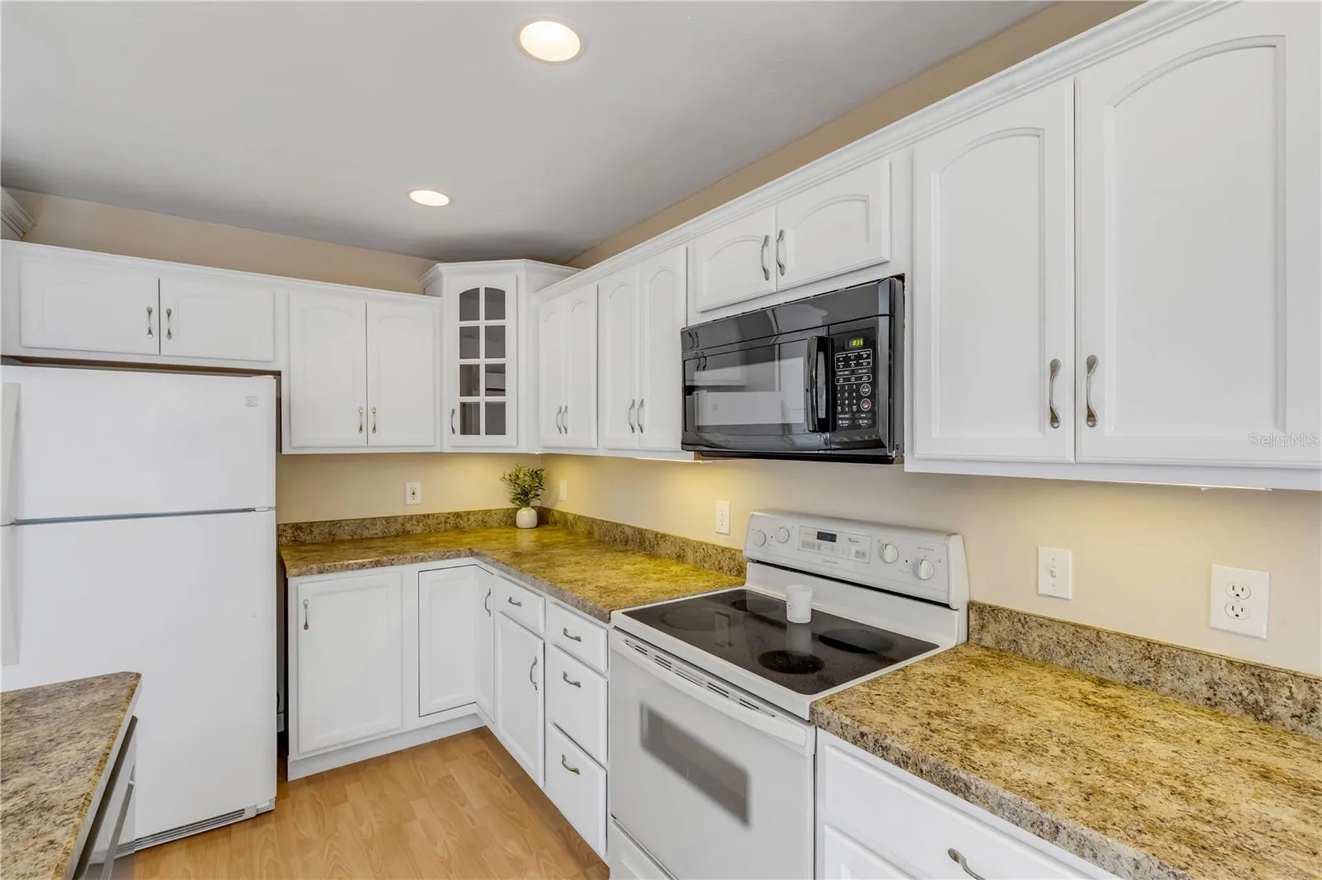 315 Due East Street New Smyrna Beach FL 32169