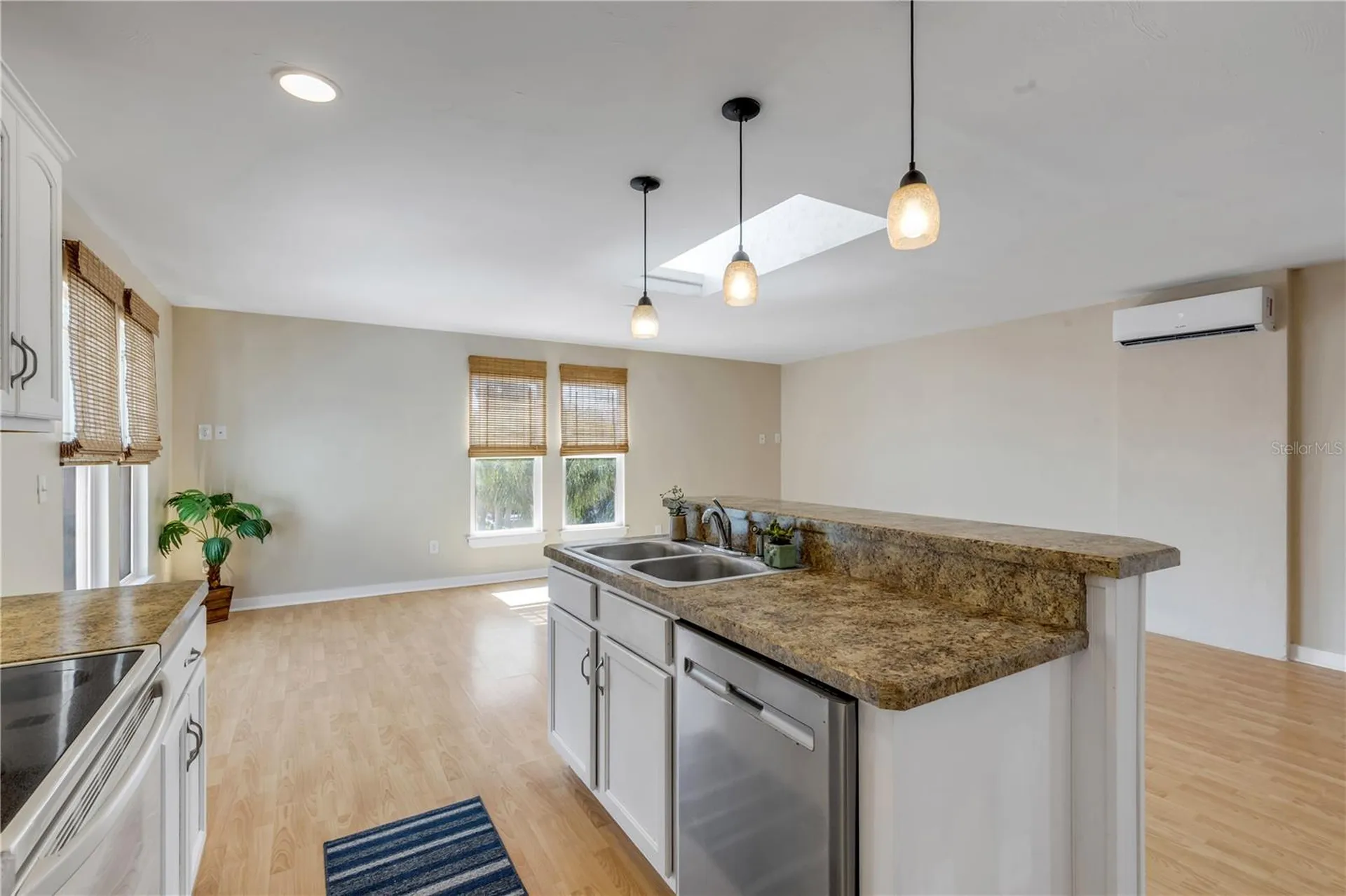 315 Due East Street New Smyrna Beach FL 32169