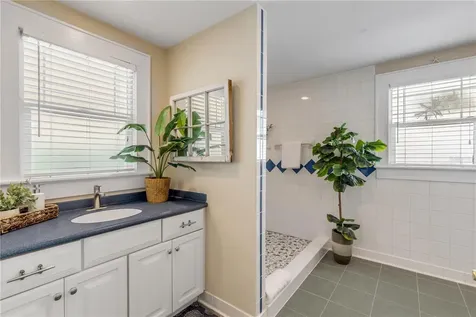 315 Due East Street New Smyrna Beach FL 32169