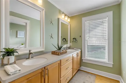 315 Due East Street New Smyrna Beach FL 32169