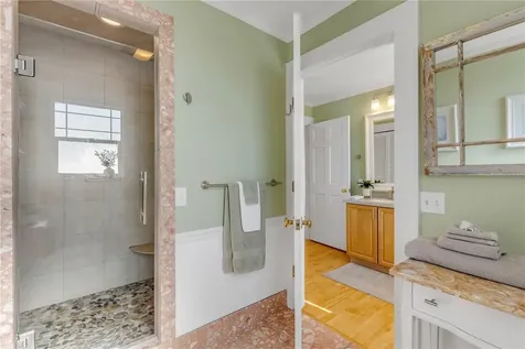315 Due East Street New Smyrna Beach FL 32169