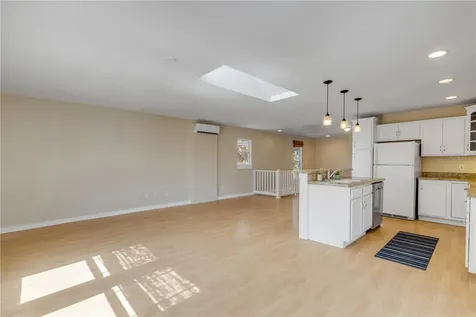 315 Due East Street New Smyrna Beach FL 32169
