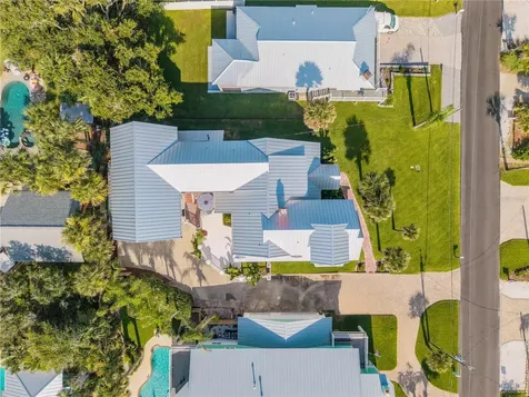 315 Due East Street New Smyrna Beach FL 32169