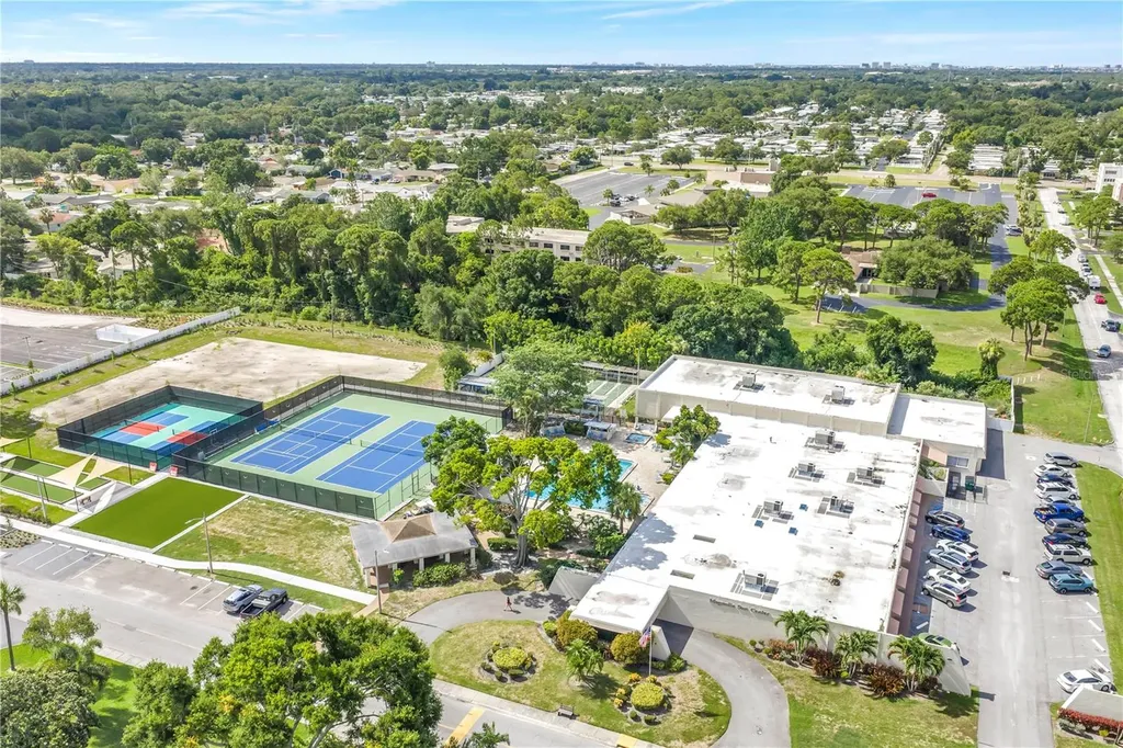 6190 80th Street N St Petersburg FL 33709