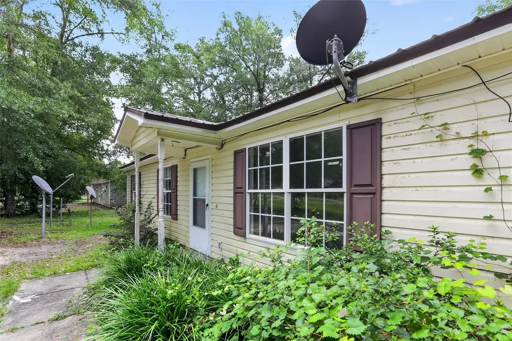 5179 Marcus Drive Greenwood FL 32443