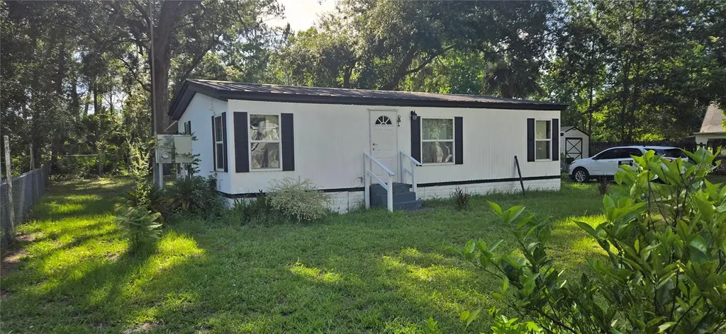 45627 Pennsylvania Street Paisley FL 32767