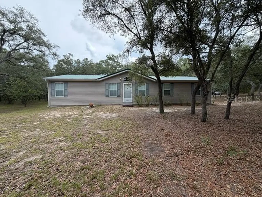 5215 W Holiday Street Homosassa FL 34446