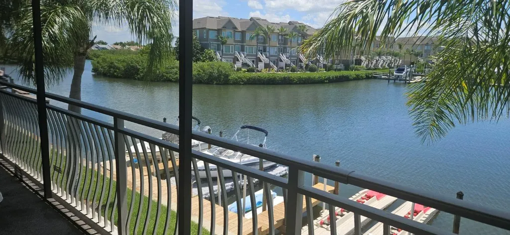 8822 Bay Pointe Drive Tampa FL 33615