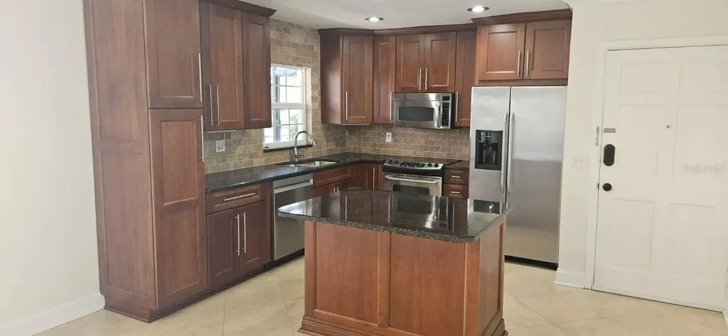 8822 Bay Pointe Drive Tampa FL 33615