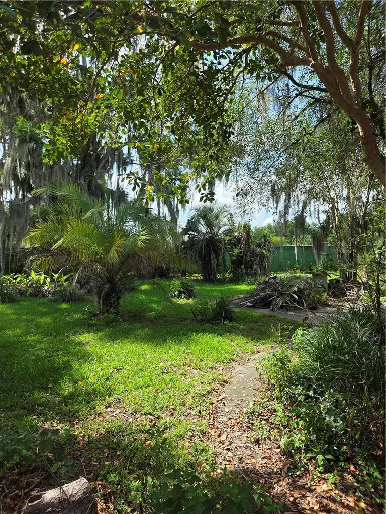 1822 Branch Forbes Road Plant City FL 33565