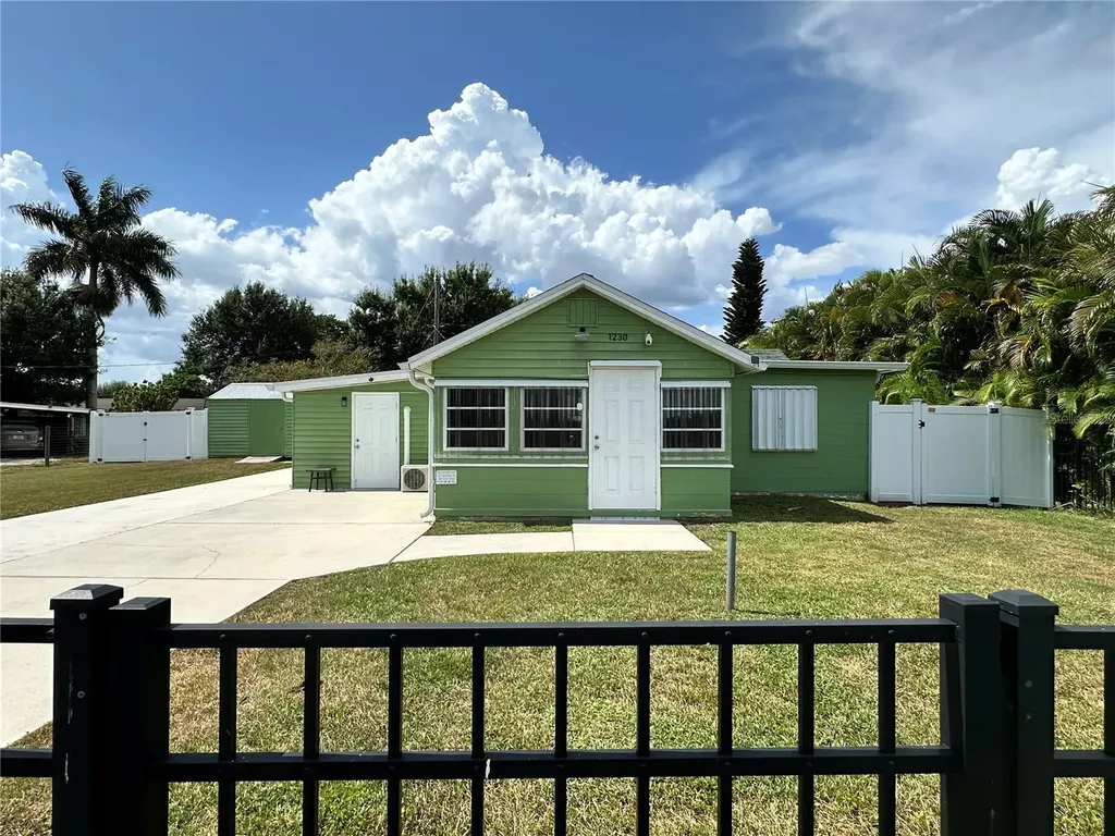 1230 Woodlawn Avenue Punta Gorda FL 33950