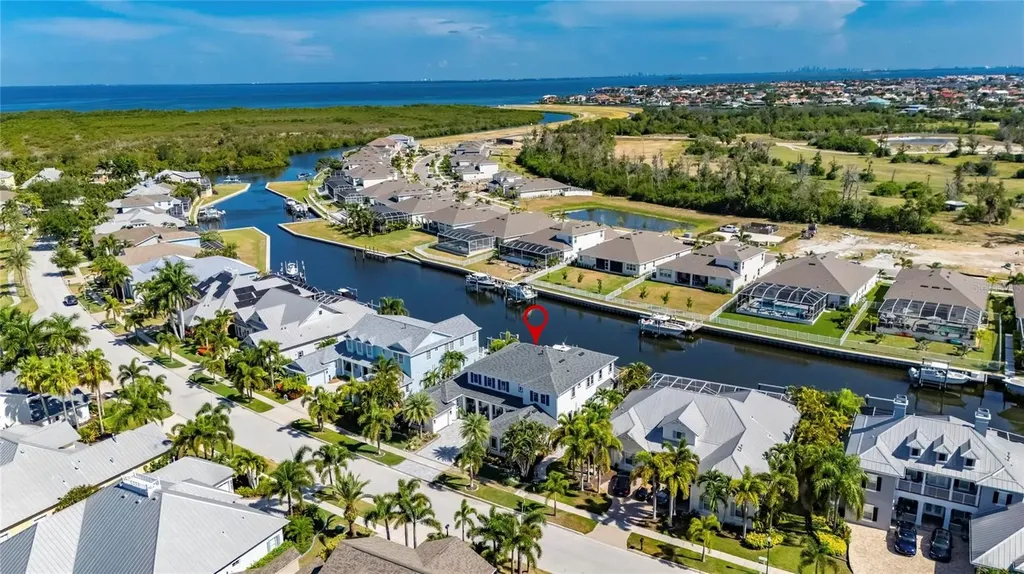 713 Islebay Drive Apollo Beach FL 33572