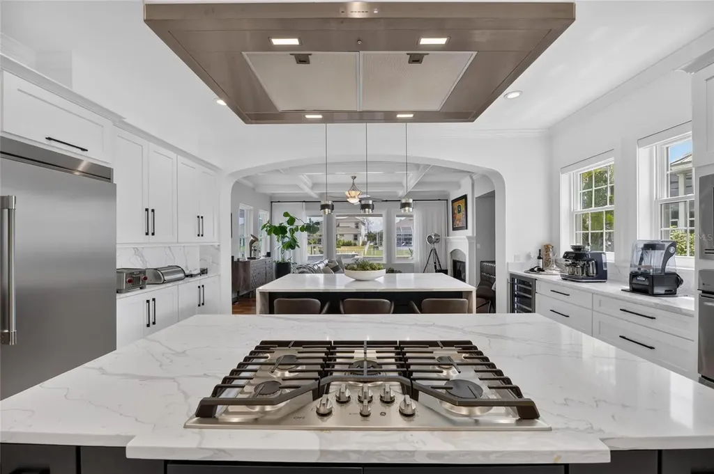 713 Islebay Drive Apollo Beach FL 33572