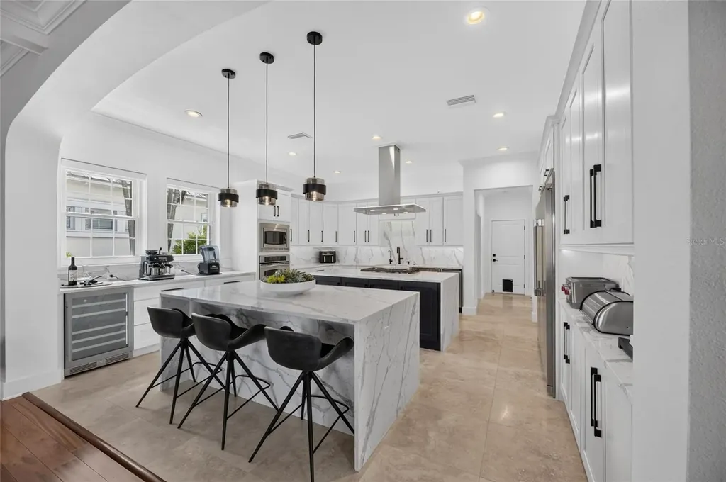 713 Islebay Drive Apollo Beach FL 33572