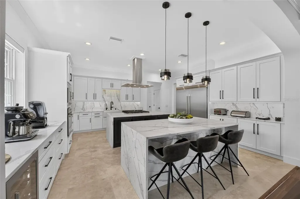 713 Islebay Drive Apollo Beach FL 33572