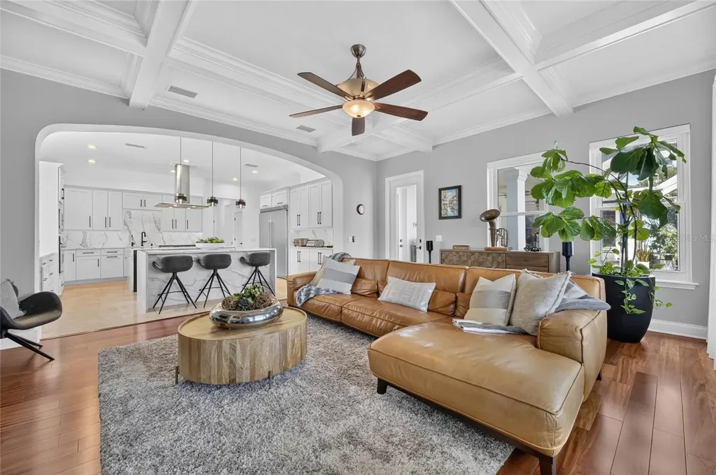 713 Islebay Drive Apollo Beach FL 33572