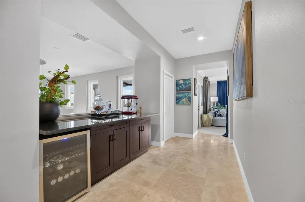 713 Islebay Drive Apollo Beach FL 33572