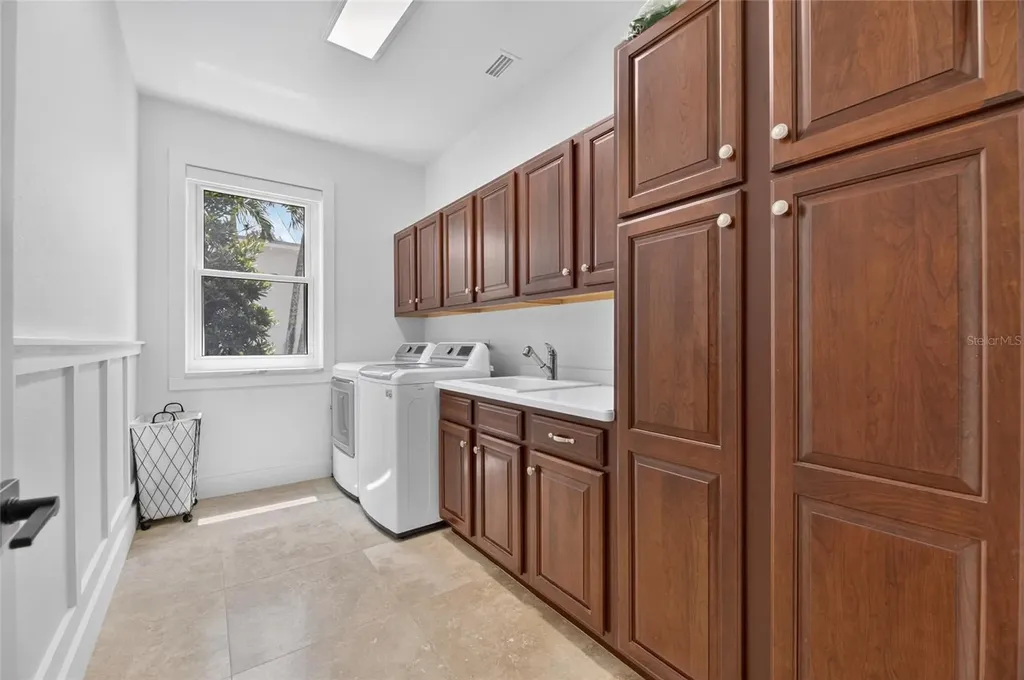 713 Islebay Drive Apollo Beach FL 33572