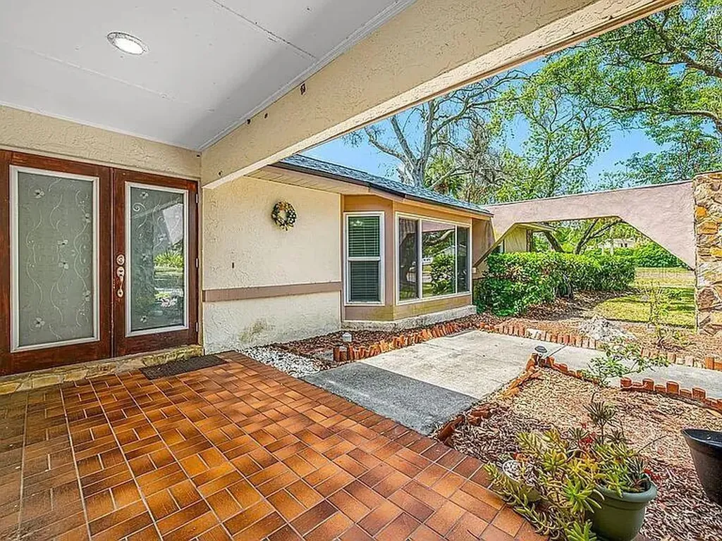10 Linden Lane Palm Harbor FL 34683