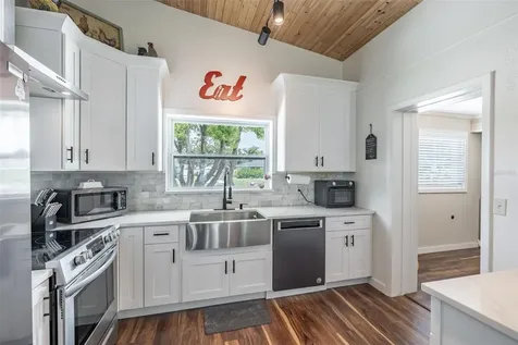 3407 29th Street W Bradenton FL 34205
