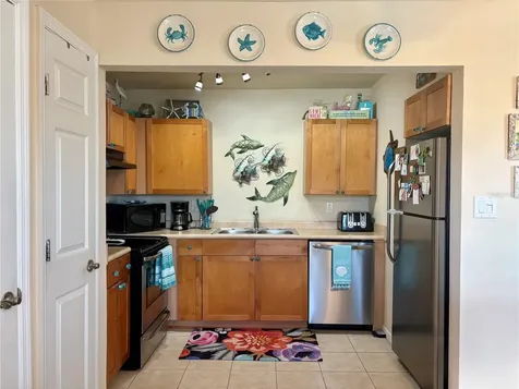 5184 Beach Drive SE St Petersburg FL 33705