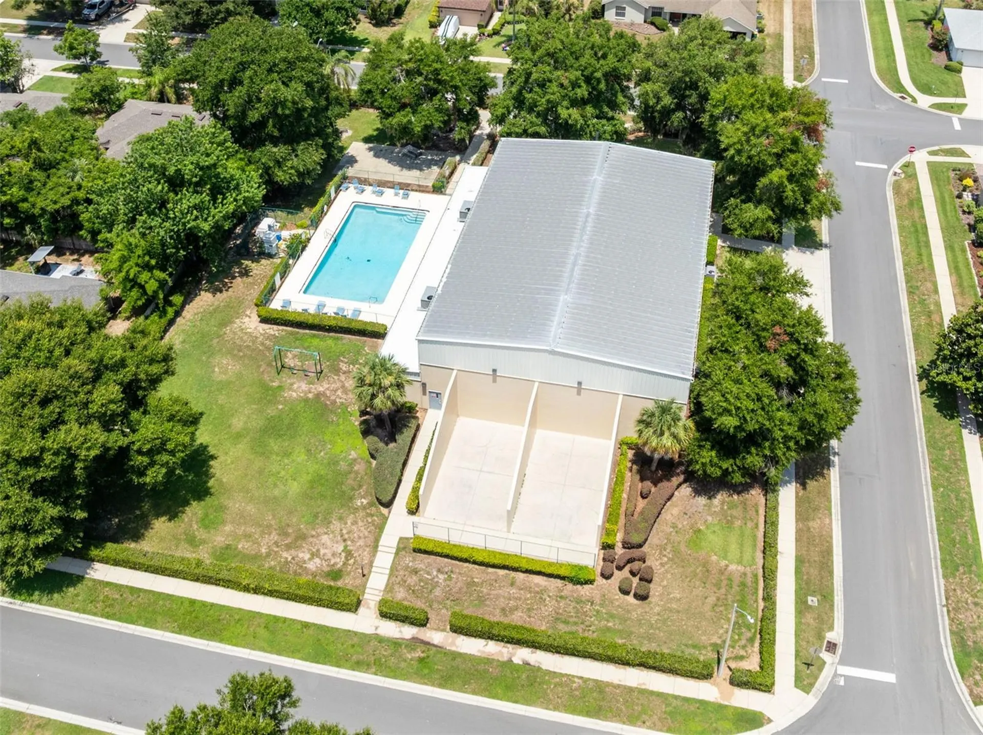 4450 Treasure Cay Road Tavares FL 32778