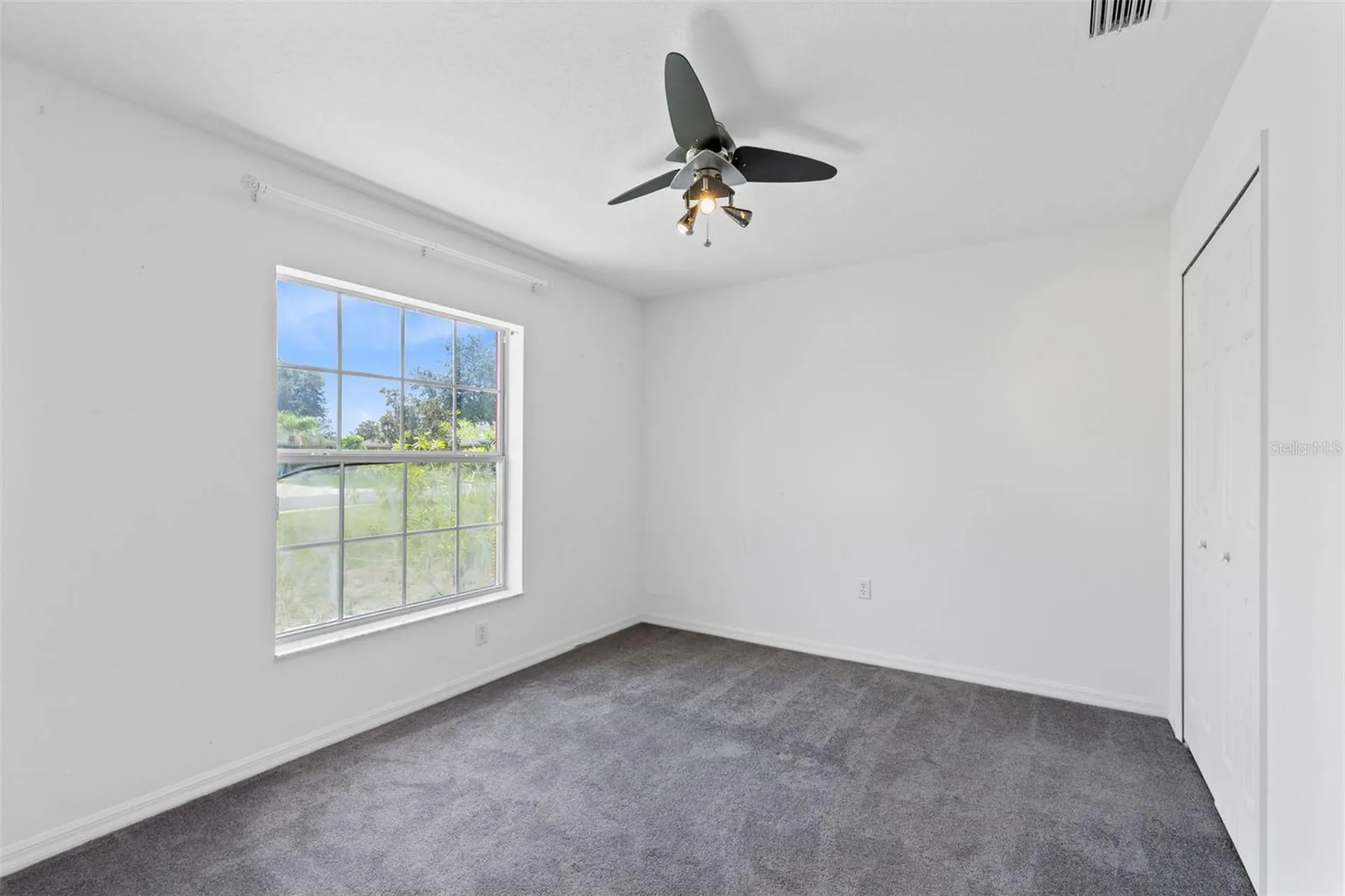 4450 Treasure Cay Road Tavares FL 32778